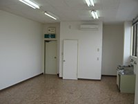 オカノビル 3F