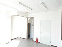 森下ビル 1F
