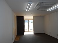 コンコルドビル 1F