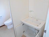 コンコルドビル 1F